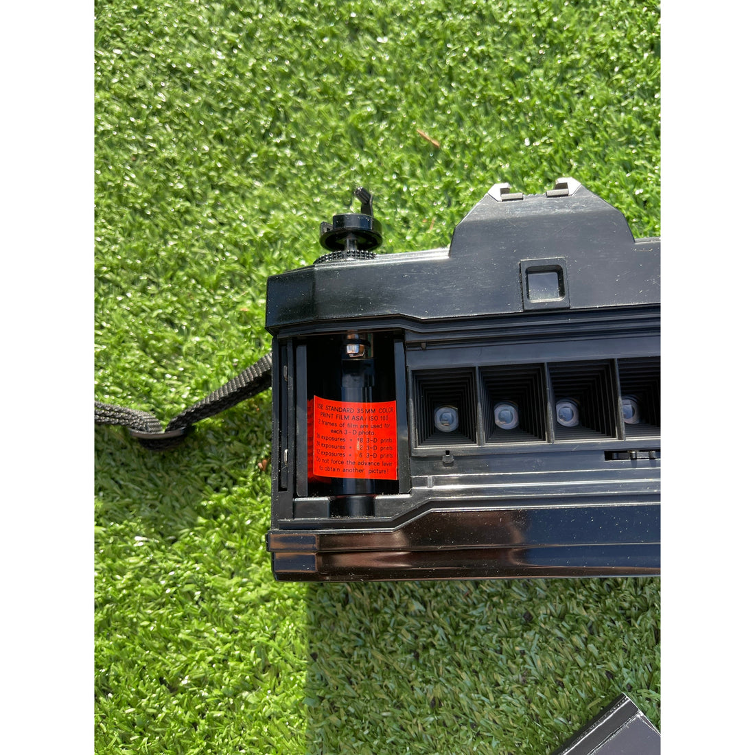 Nishika N8000 3-D Quadra Lens